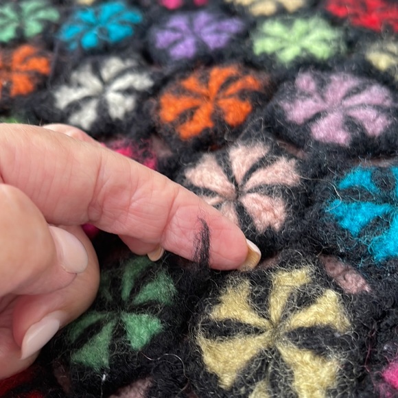 Vtg. Handmade Wool Floral Patchwork Afghan - Picture 13 of 15